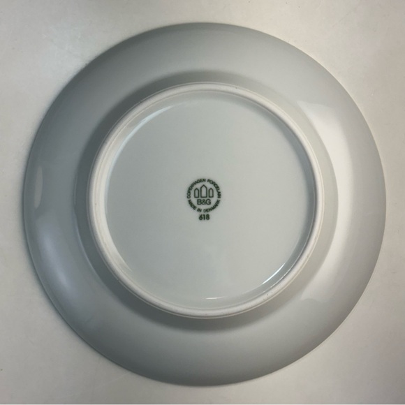 Set of Four Bing & Grondahl Designed by Henning Koppel 7-3/4" Salad Plates - Picture 8 of 10